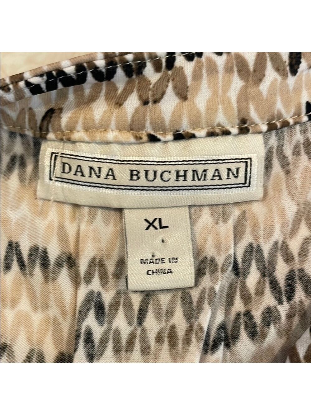 Dana Buchman Tan and Cream Boxy Blouse with Mandarin Collar - Picture 3 of 4